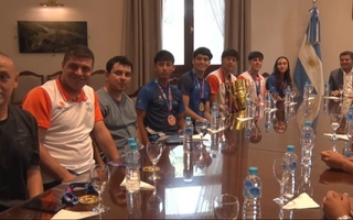 Orrego recibió a deportistas sanjuaninos destacados en Casa de Gobierno