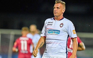 Maxi López vendería su club en Suiza para mudarse con Wanda Nara: ¿y su esposa?