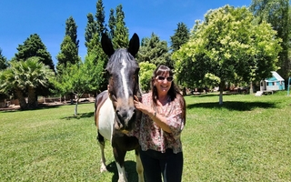 Caricias y Relinchos, cómo cambió la vida de Carlota tras ganar el Sanjuanino Solidario 2023