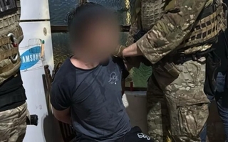 Un hombre disparaba desde un balcón y fue reducido con la Taser