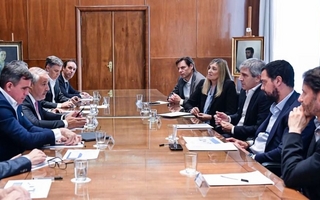 Automotrices le pidieron a Caputo impulsar la competitividad exportadora