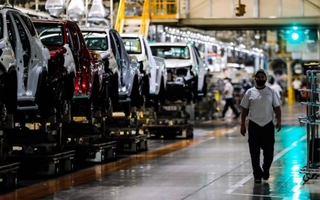 Confianza industrial mejora, pero sin nuevas contrataciones