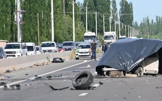 Video: un choque y un incedio dejó víctimas fatales, entre ellos niños
