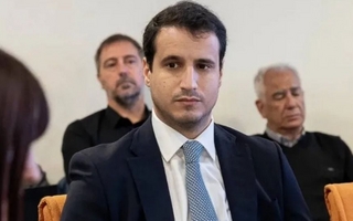 Renuncia en Economía otro funcionario por el escándalo de coimas en Andis