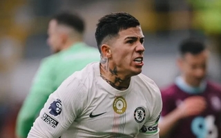 Chelsea ganó 2-0 y Enzo Fernández selló la victoria con un gol sobre el final