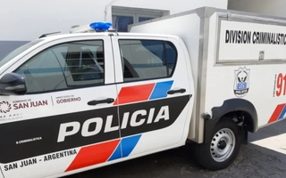 Encontraron en su casa a una mujer que llevaría muerta casi una semana