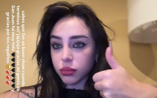 El divertido video de Nicki Nicole después de su show en la FNS 2025 