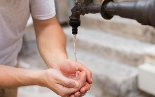 Encienden las alarmas para siete provincias afectadas por ársenico en el agua
