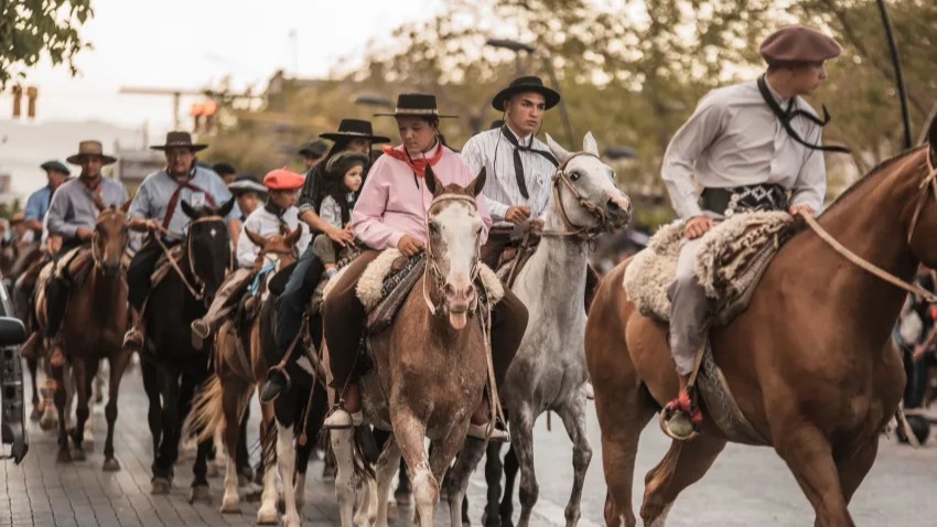 Cabalgata en honor a la Virgen del Rosario de Andacollo se realizará en Villa Mariano Moreno