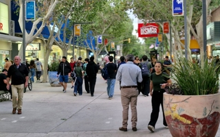 Los comercios sanjuaninos se suman al Black Friday con descuentos y ofertas