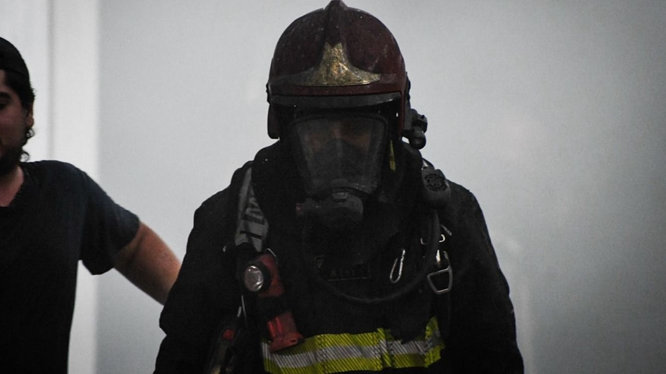 Investigan tres incendios en una misma casa del barrio La Estación