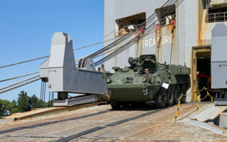 El Ejército Argentino recibió los primeros blindados Stryker 8×8 en un paso clave para su modernización