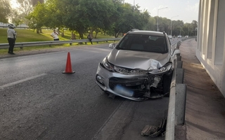 Cambió de carril sin aviso y provocó un choque en Circunvalación