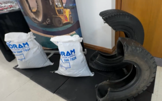 Empresa sanjuanina: cómo es el proceso de reciclado de neumáticos mineros