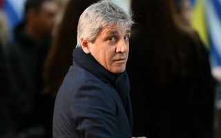 Caputo negó el atraso cambiario y celebró “exportaciones récord” 