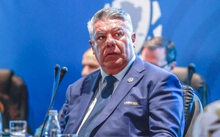 Conmebol ratificó al Chiqui Tapia como representante ante la FIFA en medio de polémica