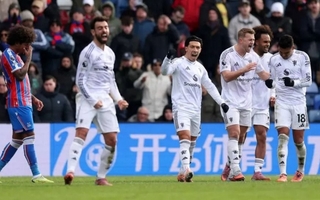 Lisandro Martínez volvió tras 10 meses con la victoria de Manchester United