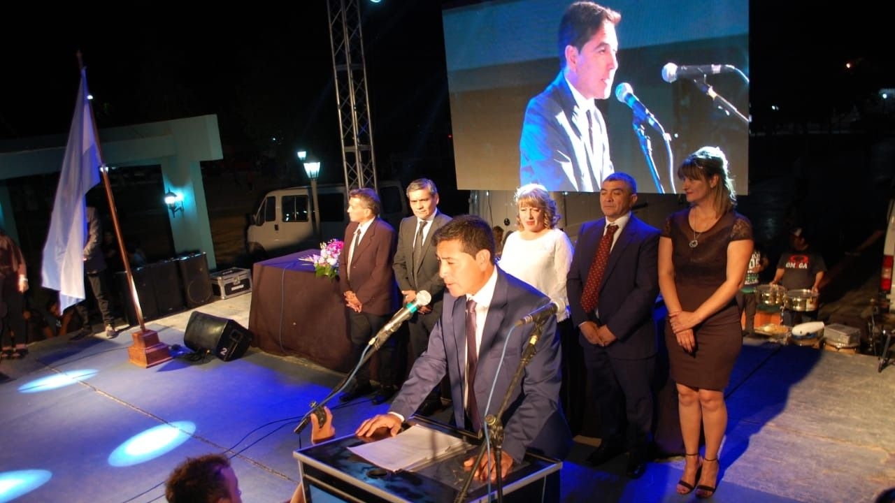 Gustavo Núñez se comprometió a seguir dignificando la vida de la gente 