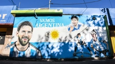 Mundial de Qatar 2022: Messi, Maradona, Nicolía y Luchi Agudo inmortalizados en un mural