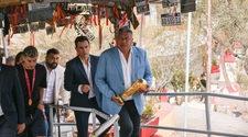 "Chiqui" Tapia en San Juan: la Difunta Correa revolucionada por la visita de la copa