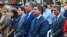 Orrego pidió a los intendentes que imiten su política de austeridad