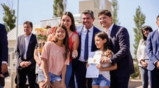Orrego entregó las llaves del barrio Puente Rufino de Santa Lucía