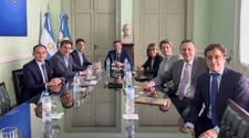 Marcelo Orrego se reunió con IFC para buscar financiamiento para el transporte eléctrico