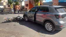 Accidente en Rivadavia: un motociclista quedó herido