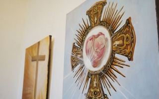 El arte sacro llegó a la ex Estación San Martín con multiples muestras