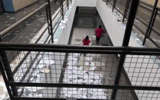 Por destrozos en el UDD: 150 alumnos amonestados masivamente y enviados a rendir todas las materias.