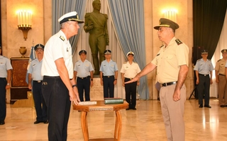 Nuevas autoridades en las Fuerzas Armadas