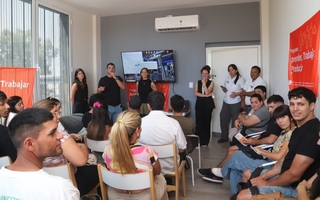 Capacitación laboral: Gobierno y sector privado formaron a estudiantes 