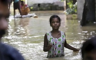 Indonesia: 862 muertos y 571 desaparecidos por inundaciones