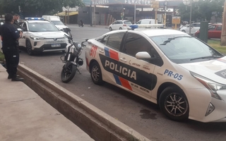 Padre e hijo detenidos tras intentar robar una moto