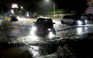 Gobierno aseguró que hubo poca asistencia y evacuaciones por el temporal