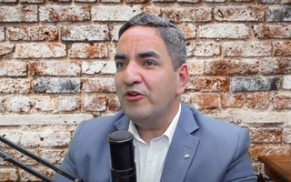 Cornejo pide despolitizar la Ley de Transporte y defiende la modernización