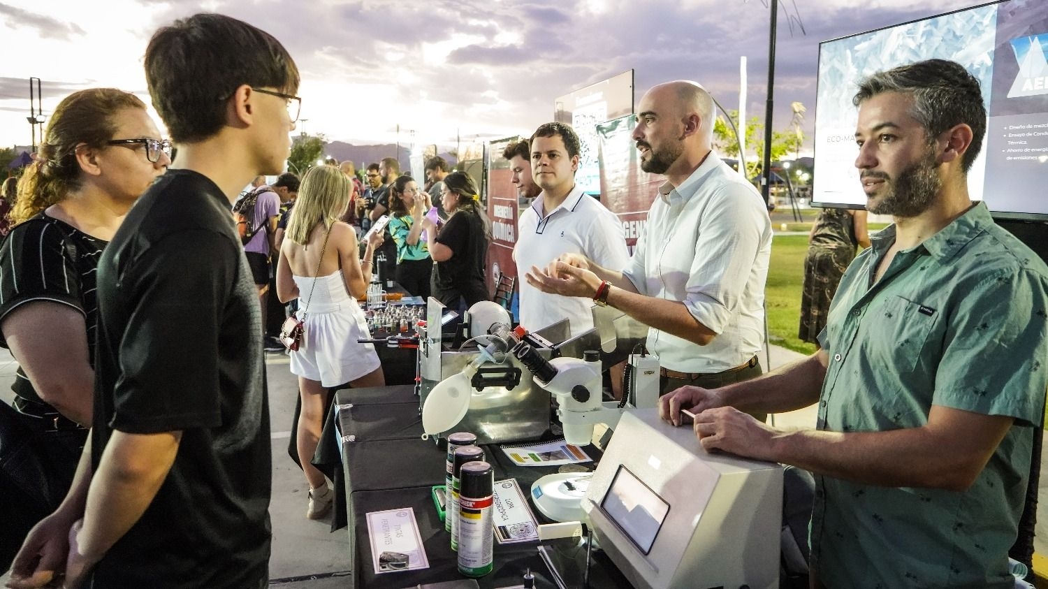Los sanjuaninos pudieron disfrutar de distintos proyectos de la UNSJ. (Foto: DIARIO HUARPE/Mariano Martín)