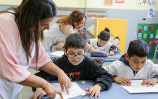 Lanzan una guía nacional para fortalecer la alfabetización en todas las provincias