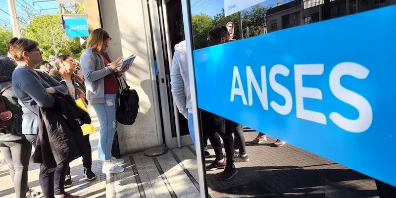 Cuánto aumentarán las jubilaciones y pensiones en enero 2026