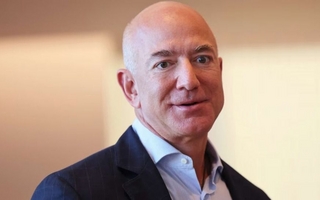 Bezos afirma que la IA no podrá reemplazar la capacidad de inventar