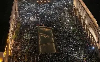 Cayó el gobierno de Bulgaria tras semanas de protestas contra la corrupción 