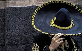 Acusaron a un mariachi de filmarse mientras abusaba sexualmente a menores