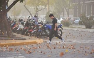 Alerta amarilla por fuerte viento Zonda para este domingo en San Juan