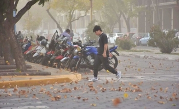 Alerta amarilla por fuerte viento Zonda para este domingo en San Juan