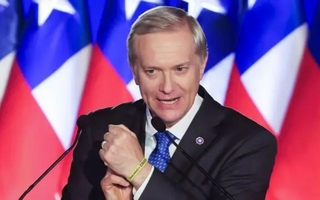 Elecciones en Chile: el dólar cae y encarece las compras para argentinos