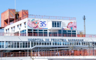 Garrahan recibirá millones de un comerciante acusado de vender ropa "trucha"