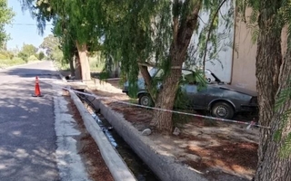 Fuerte choque: un ciclista se encuentra grave tras ser embestido por un auto