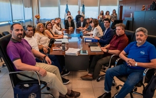 UDAP, UDA y AMET rechazaron la oferta de Gobierno: hoy se vuelven a sentar a negociar