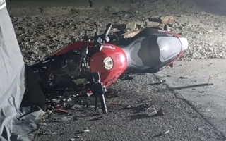 El joven de la moto que murió en un choque venía escapando de la policía