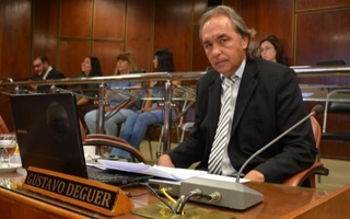 La Legislatura postergó el pedido por los peces muertos en Cuesta del Viento